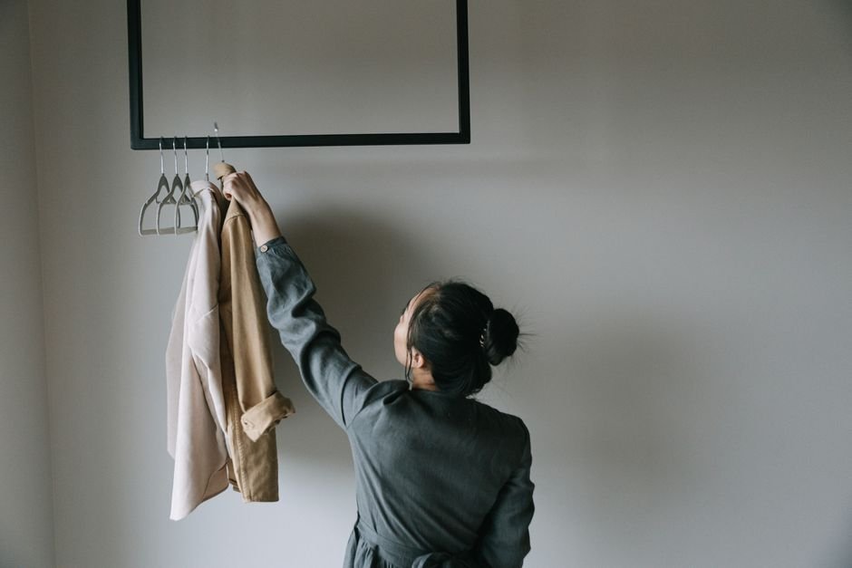 capsule wardrobe guide: 7 Essential Pieces for Minimalists 2 capsule wardrobe guide - capsule wardrobe guide: 7 Essential Pieces for Minimalists